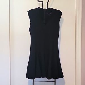 Flattering black swing dress. Ultra flattering and comfortable. Size 6
